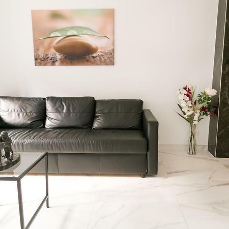 Supreme Vienna Studio Apartment Luaran gambar